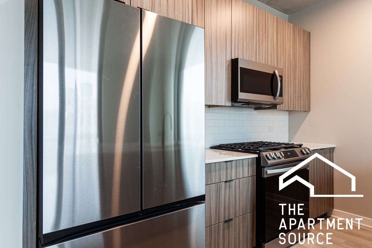 4611 North Broadway - Photo 2 of 23