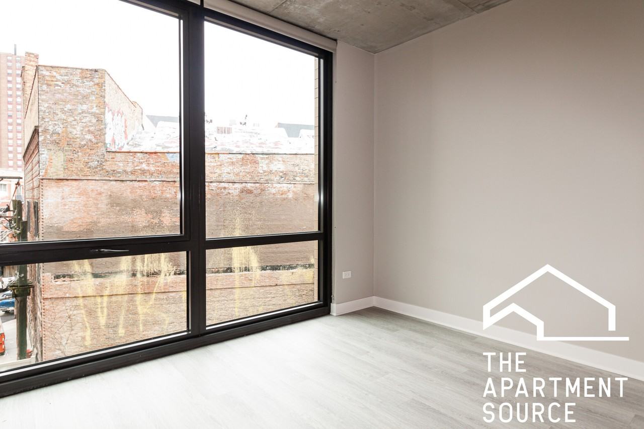 4611 North Broadway - Photo 7 of 23