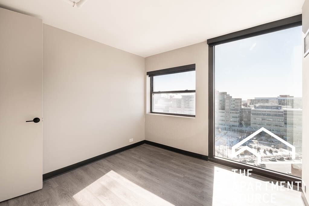 1922 West Ogden Avenue - Photo 6 of 17