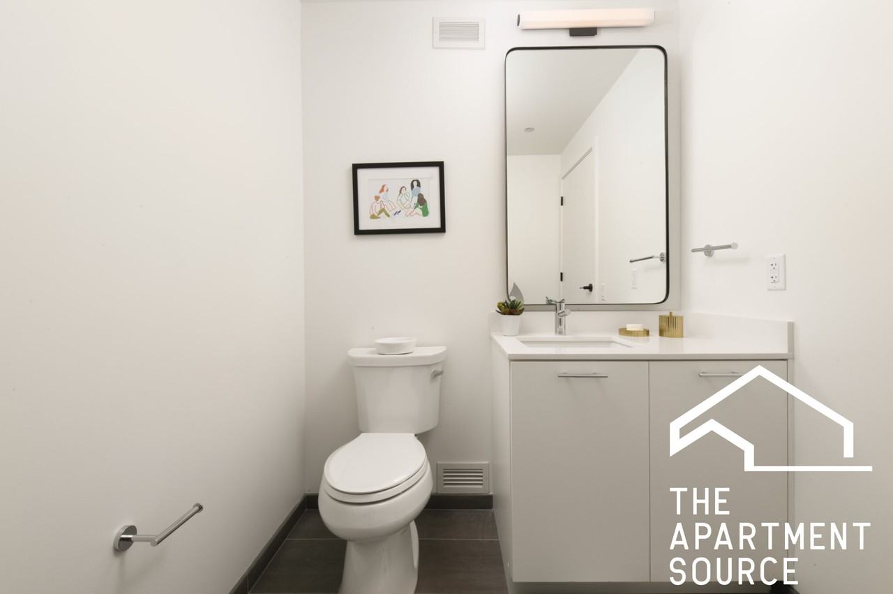 855 West Madison Street - Photo 5 of 39