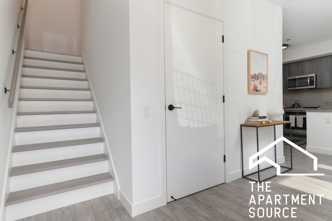 855 West Madison Street - Photo 6 of 39