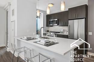 545 N Mcclurg Ct #PH - Photo 1 of 1