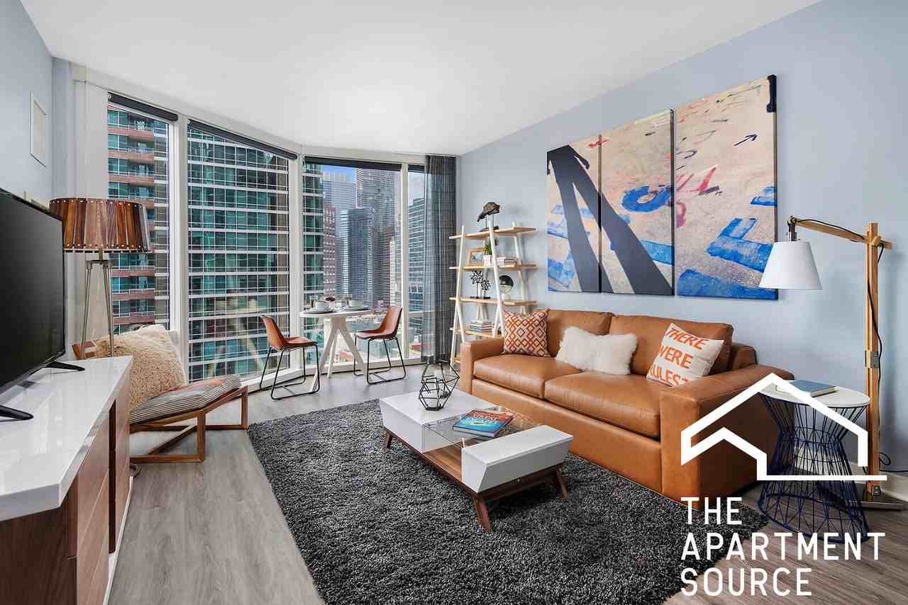 545 N Mcclurg Ct #PH - Photo 5 of 25