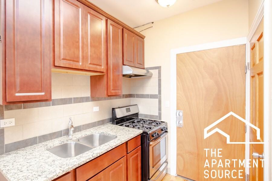 5558 W Belmont Ave #2