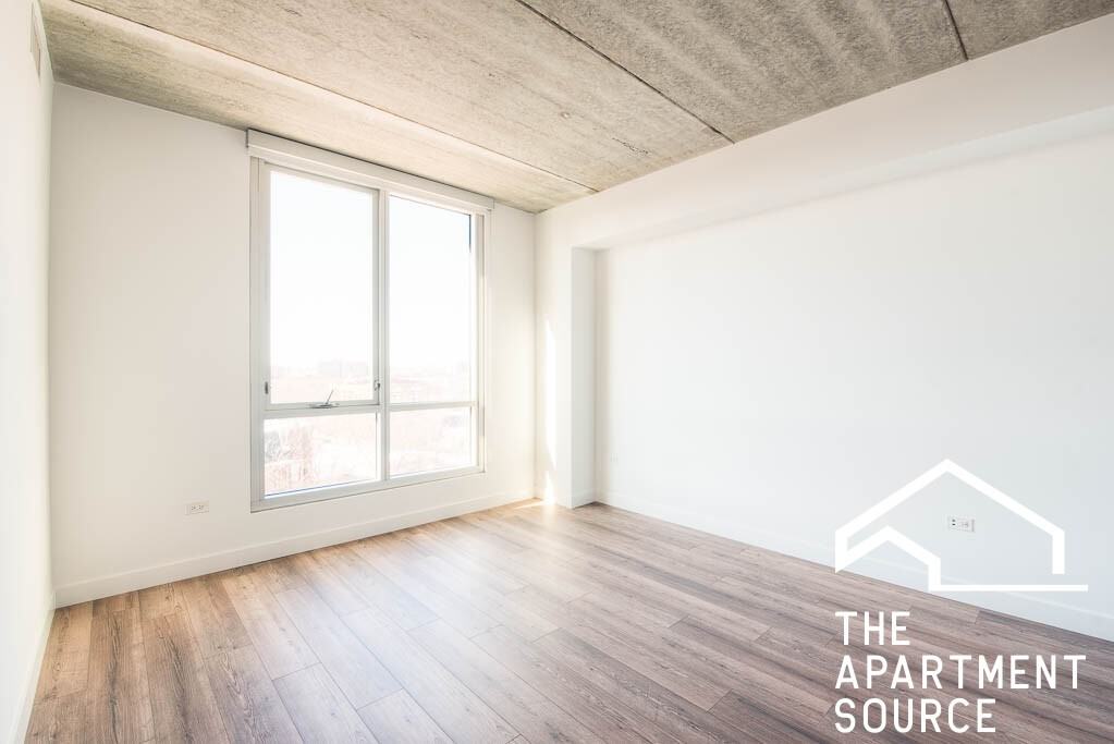 734 W Sheridan Rd - Photo 5 of 32