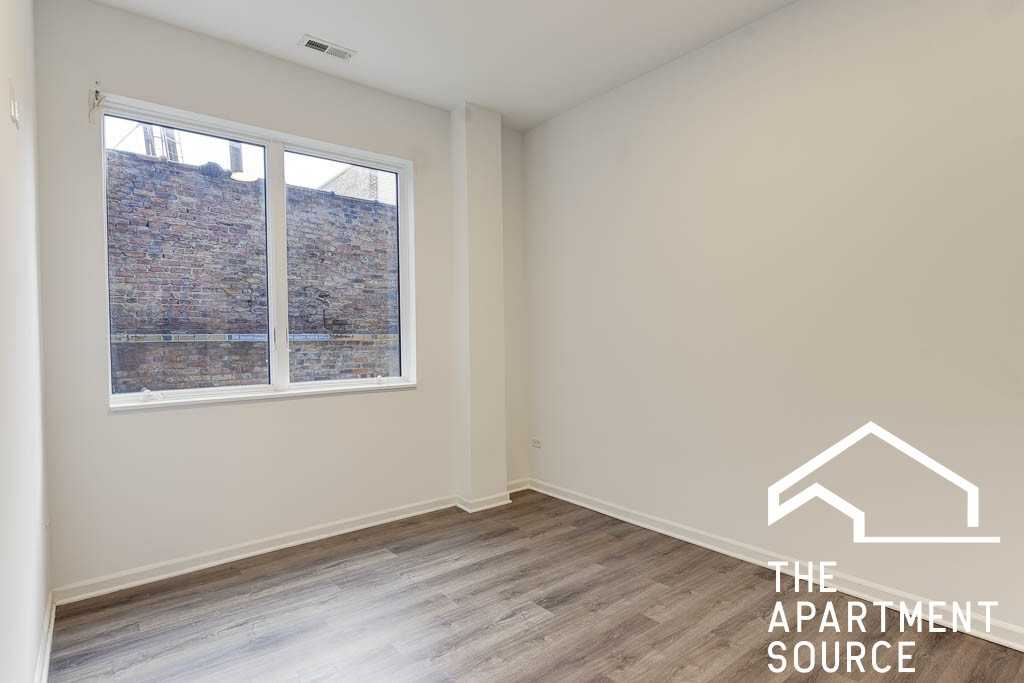 2550 S Wabash Ave #206 - Photo 6 of 20