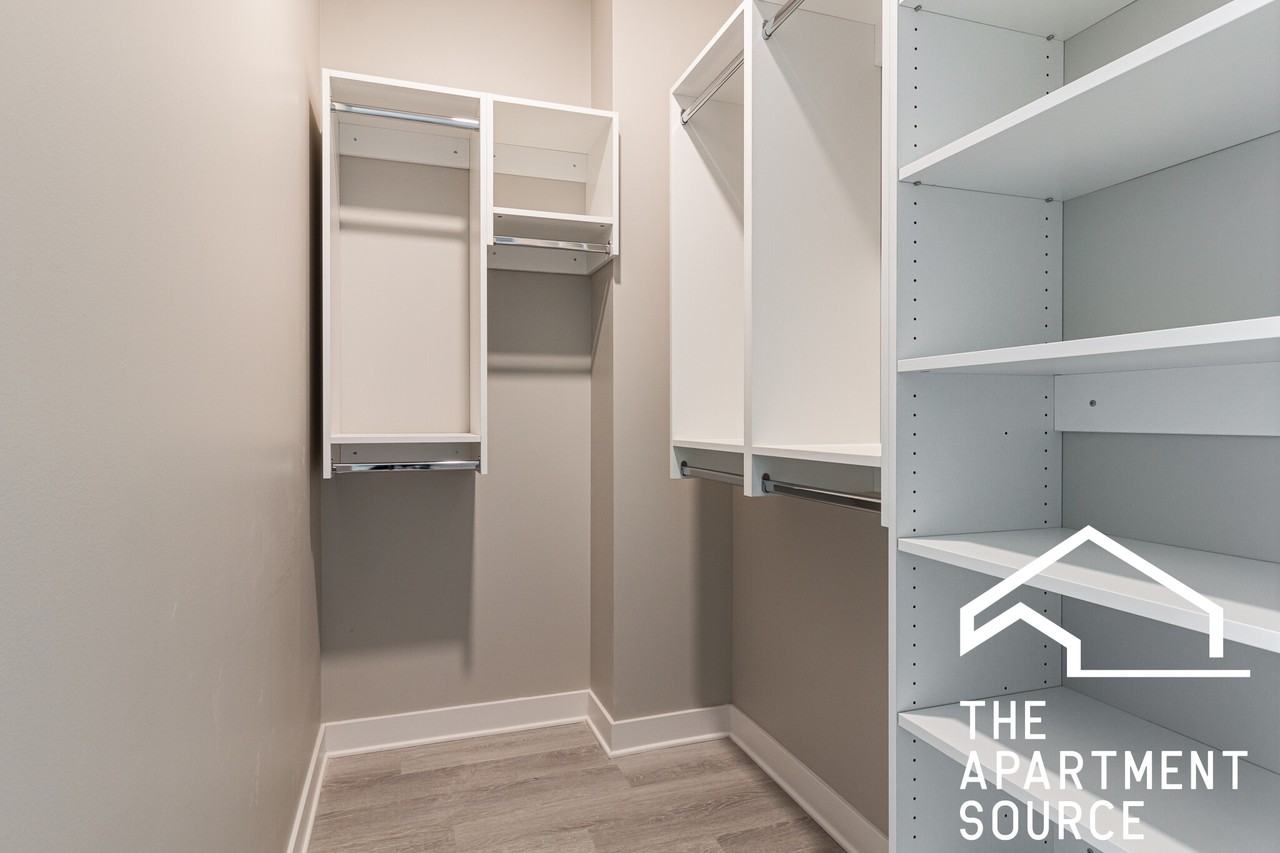 4611 North Broadway - Photo 5 of 27