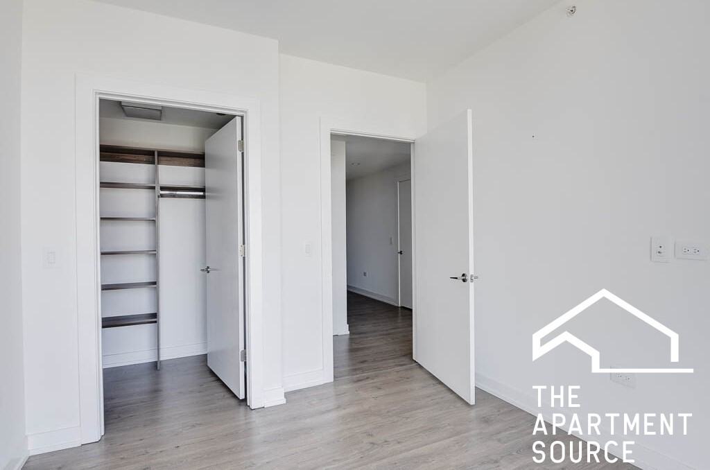 204 W Hill St - Photo 5 of 25