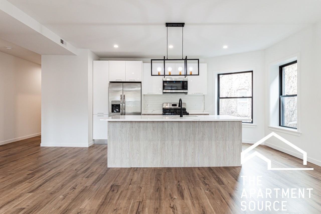 1426 W Jonquil Ter #3 - Photo 6 of 21