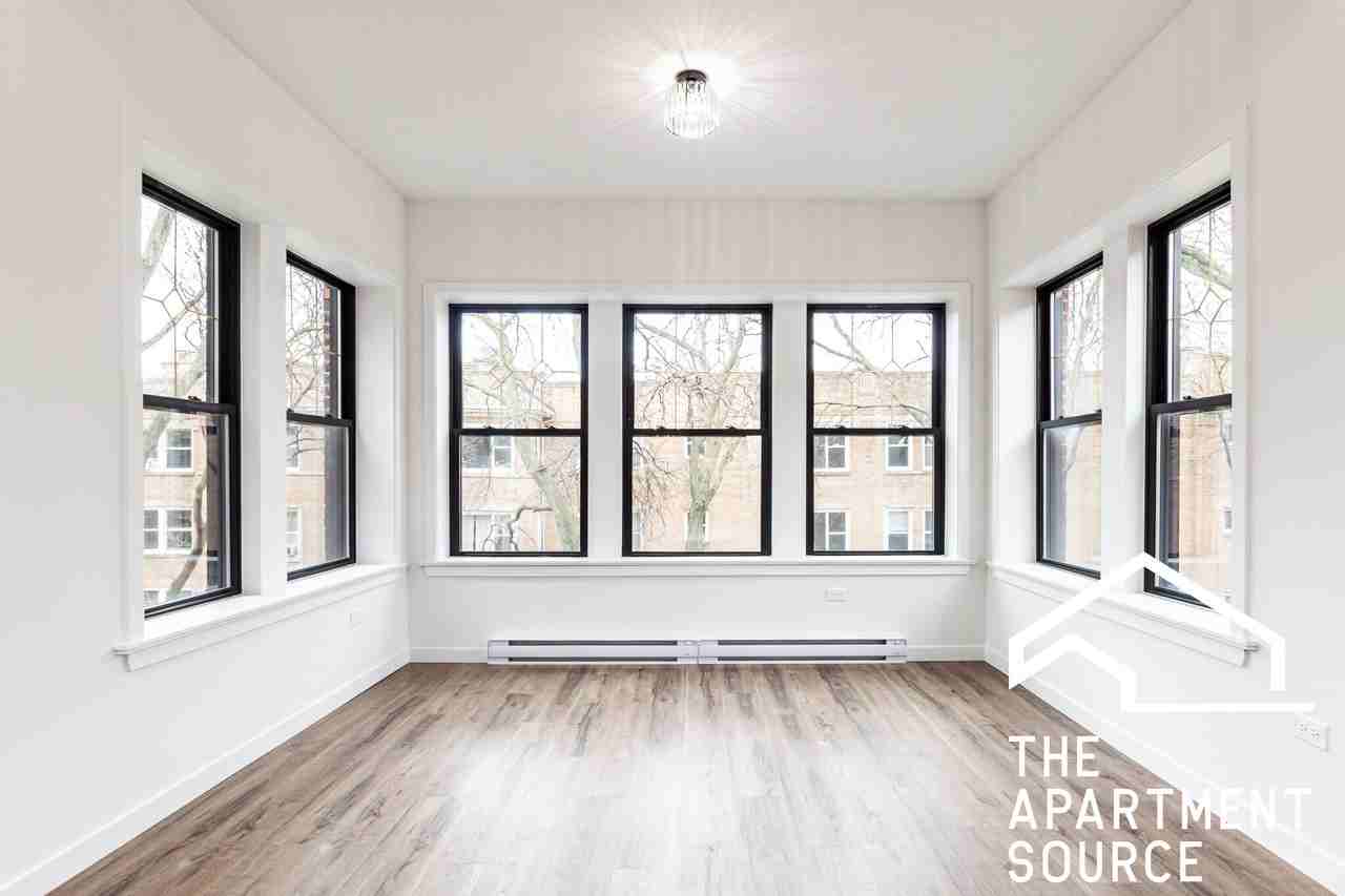 1426 W Jonquil Ter #2 - Photo 7 of 30