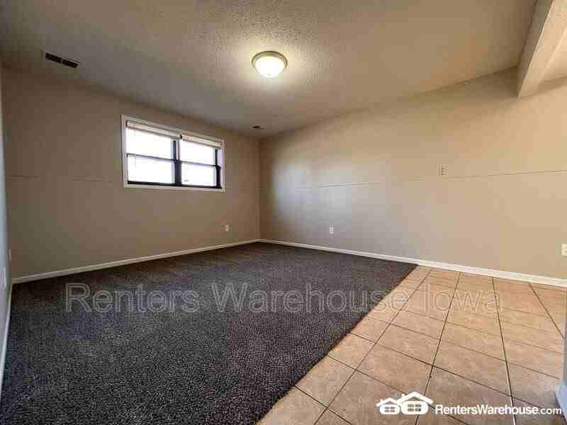 917 Maury St - Photo 2 of 15