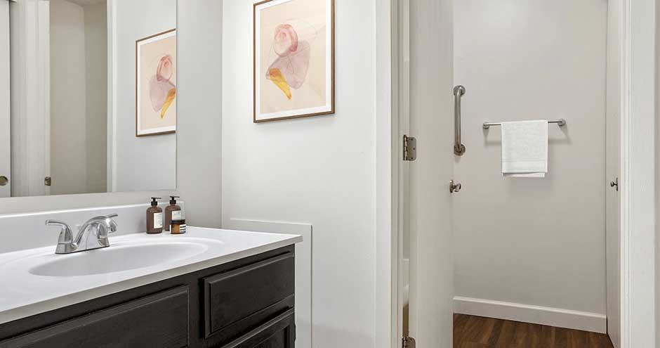 The Woods of Burnsville Apartments 14701 Portland Ave, Burnsville, MN