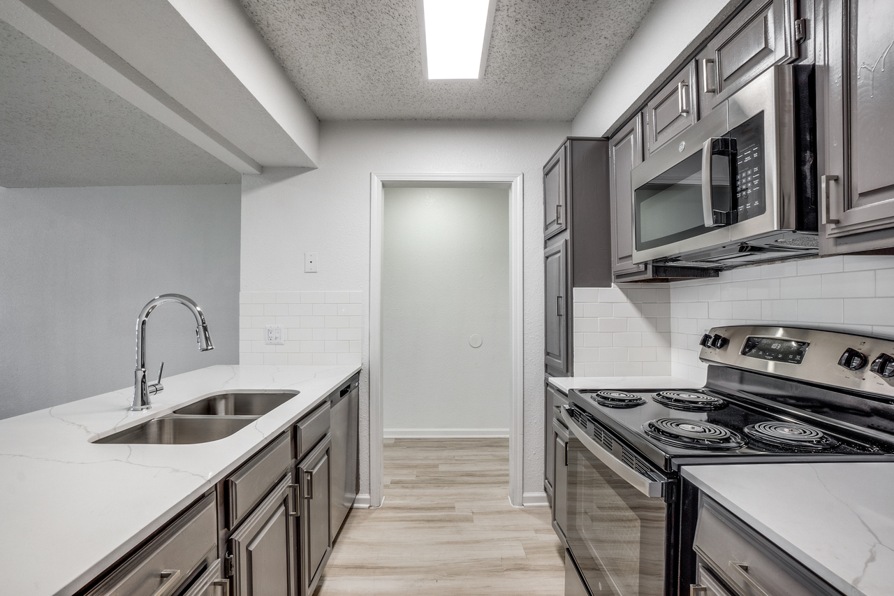 The Laney - Photo 5 of 31