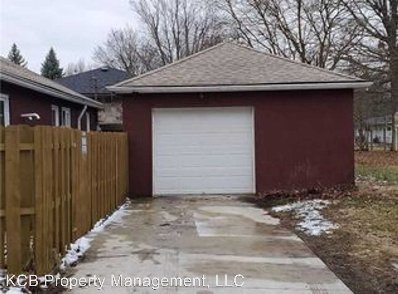 1041 N Philips St - Photo 2 of 12