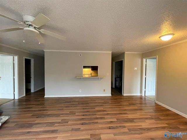 5001 Seven Pine Circle #1 - Photo 4 of 34