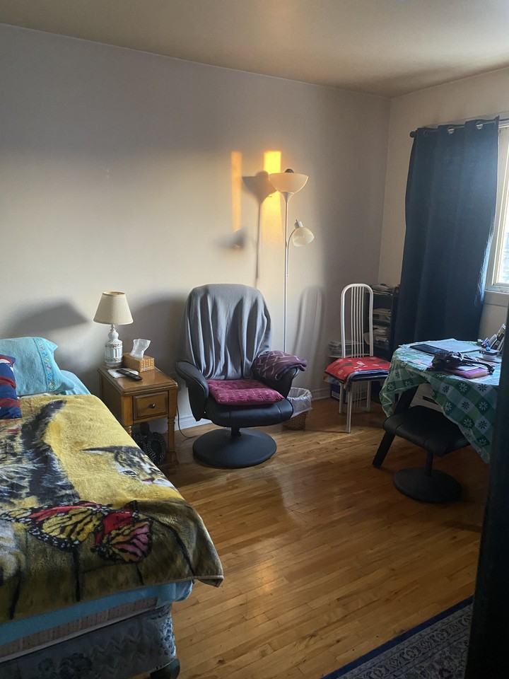 5743 Rue de Cadillac - Photo 3 of 7