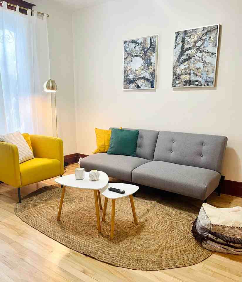 5675 3e Avenue - Photo 2 of 17