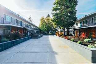 319 E Tabor Ave - Photo 1 of 1