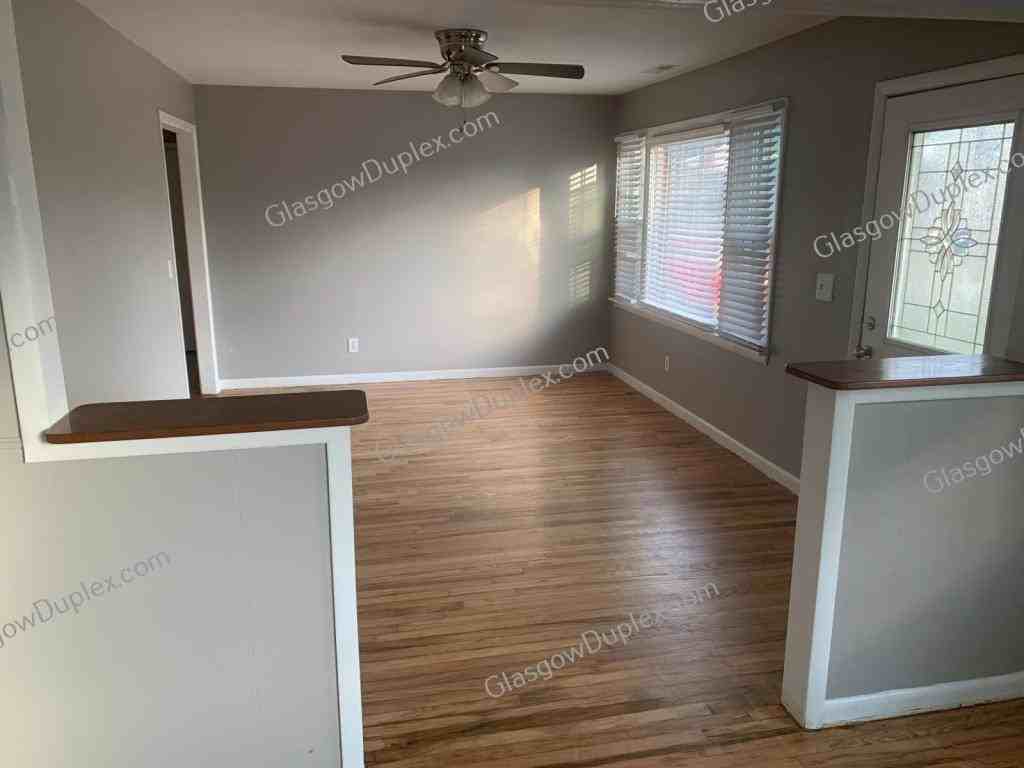 215 Marian Dr - Photo 4 of 20