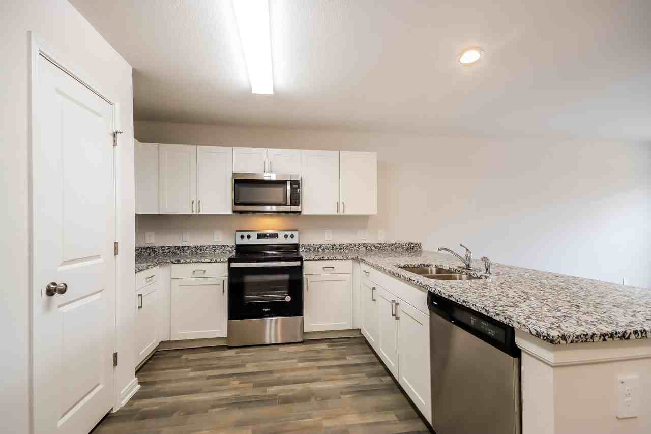 15505 Briar Forest Dr - Photo 6 of 16