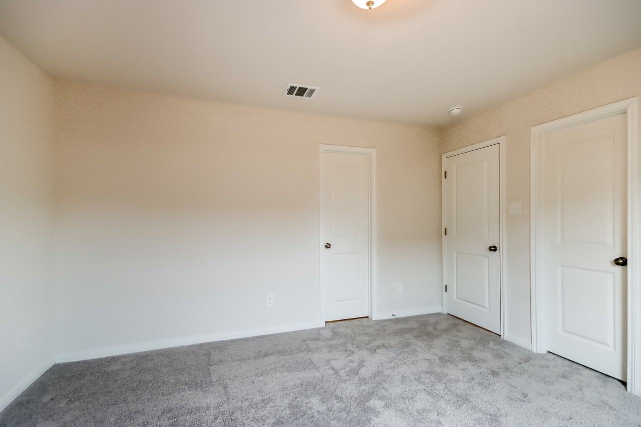 15505 Briar Forest Dr - Photo 7 of 16