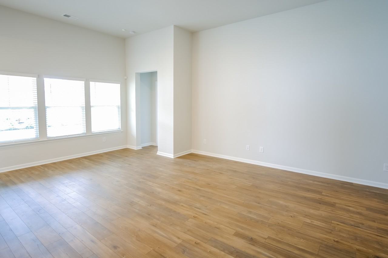 252 Craigflower Ct - Photo 2 of 16