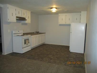 15 W Paris Ave - Photo 2 of 9