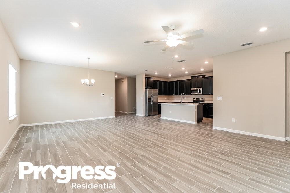 6391 Morning Bluff Dr - Photo 3 of 16