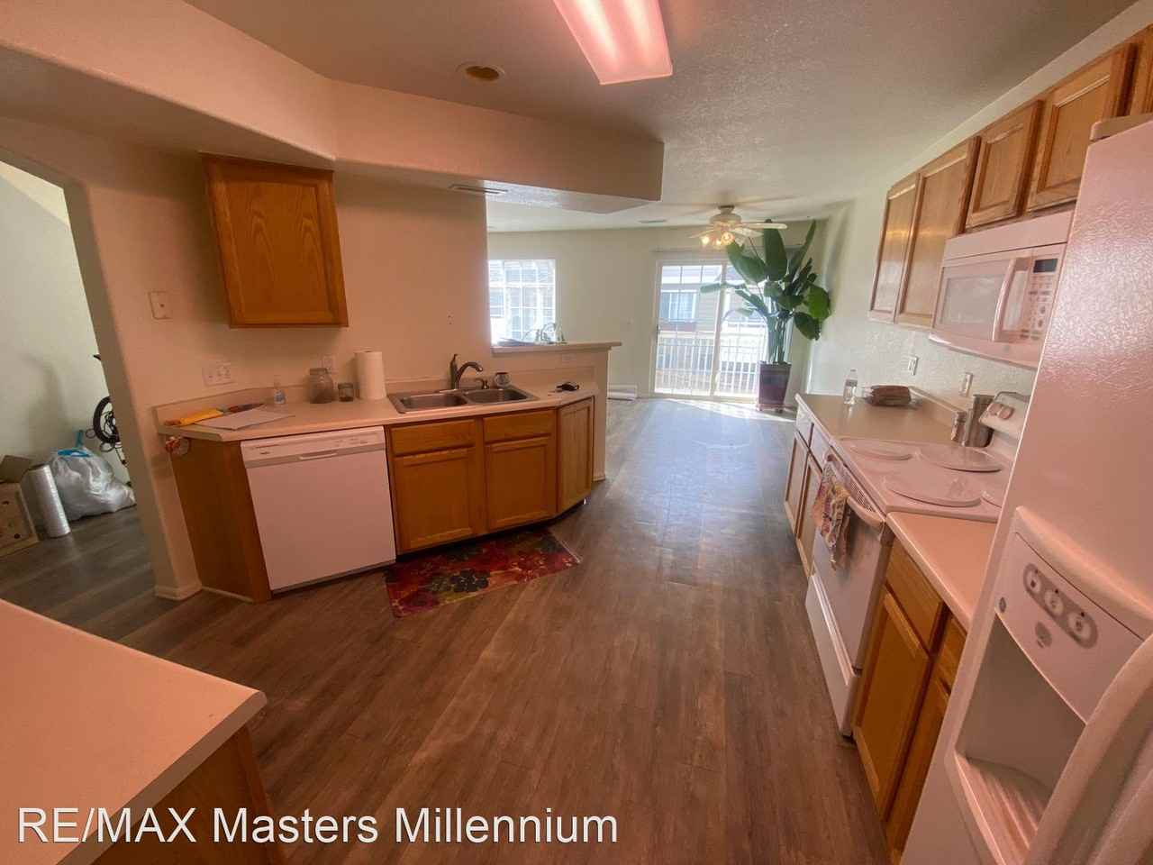 19172 E Arkansas Dr #106 - Photo 3 of 22