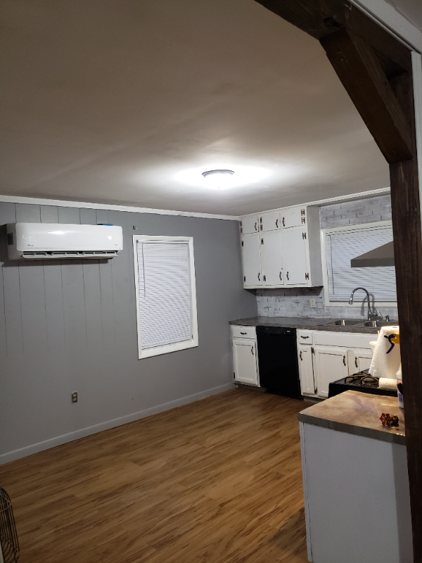 406 Locust St - Photo 3 of 8