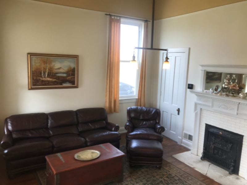 400 W Main St - Photo 7 of 14