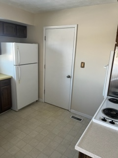 4020 Old Whitley Rd - Photo 2 of 11