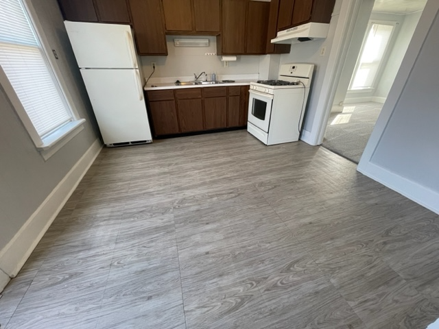 2107A S 8th St - Photo 2 of 17