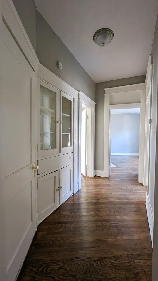 1909 Linden Ave #1 - Photo 3 of 13