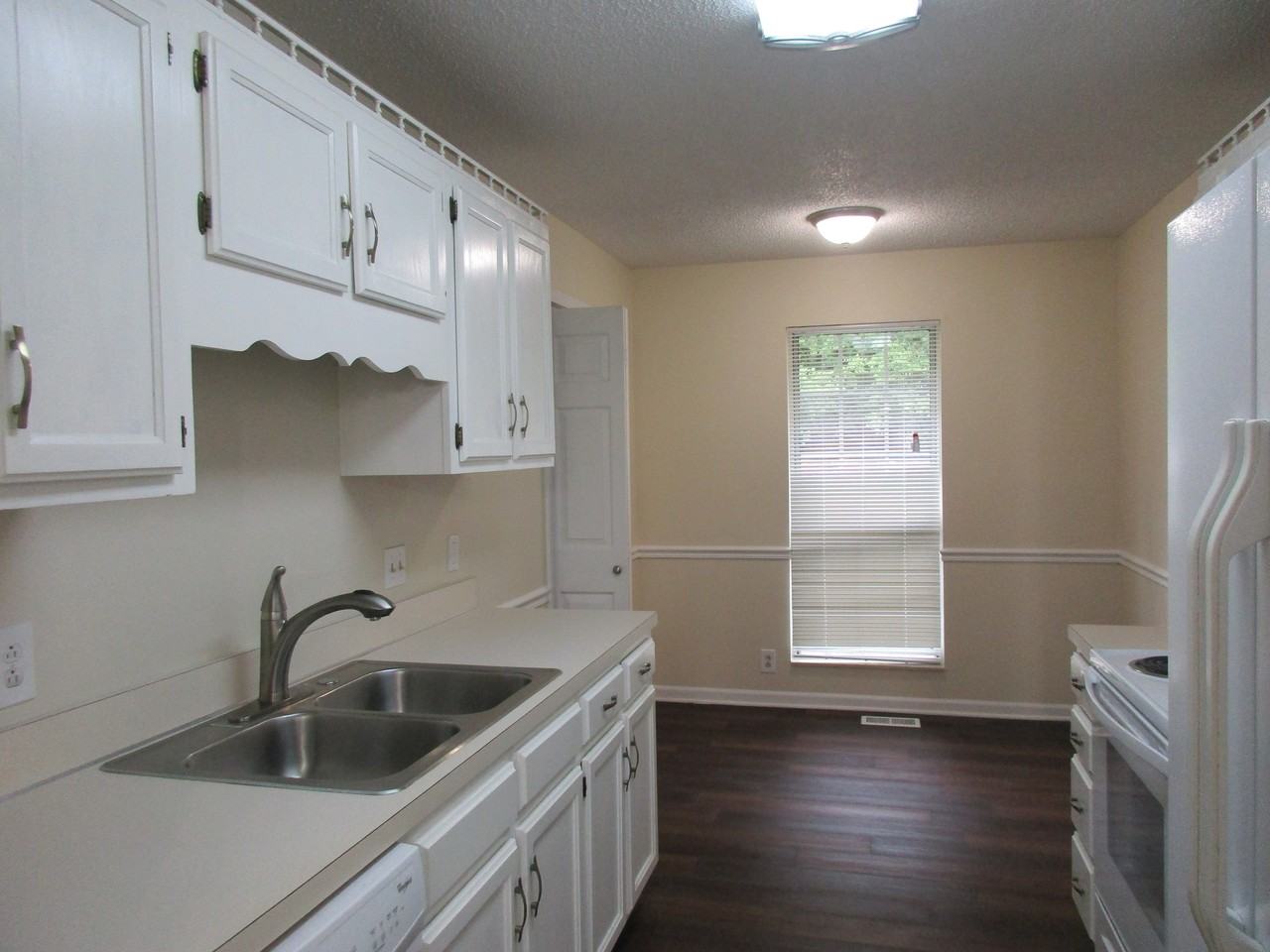 3621 Arcadia Cir - Photo 2 of 5