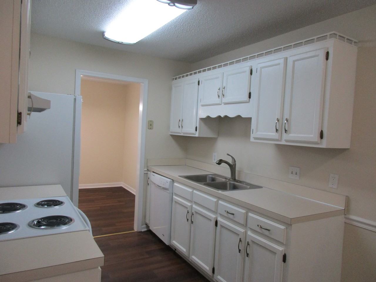 3621 Arcadia Cir - Photo 3 of 5