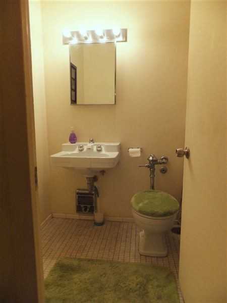 Hyde Park Condo at University Park - Photo 2 of 4