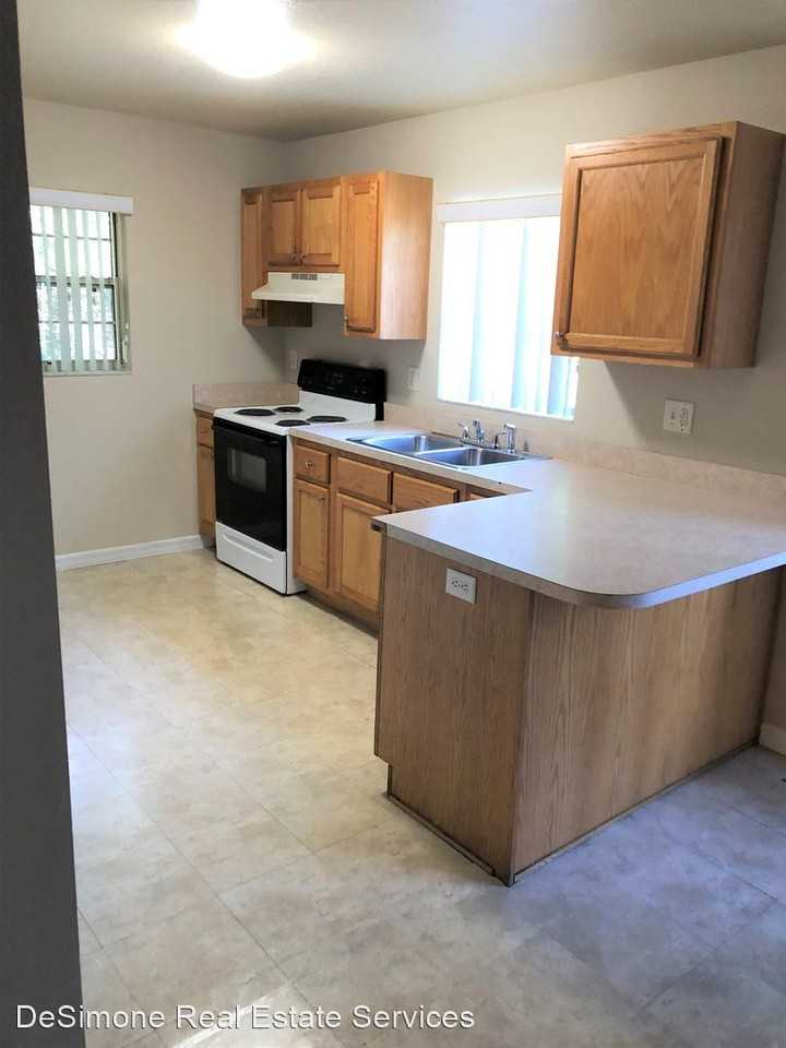 NE 57th Ave AND NE 32nd St - Photo 2 of 11