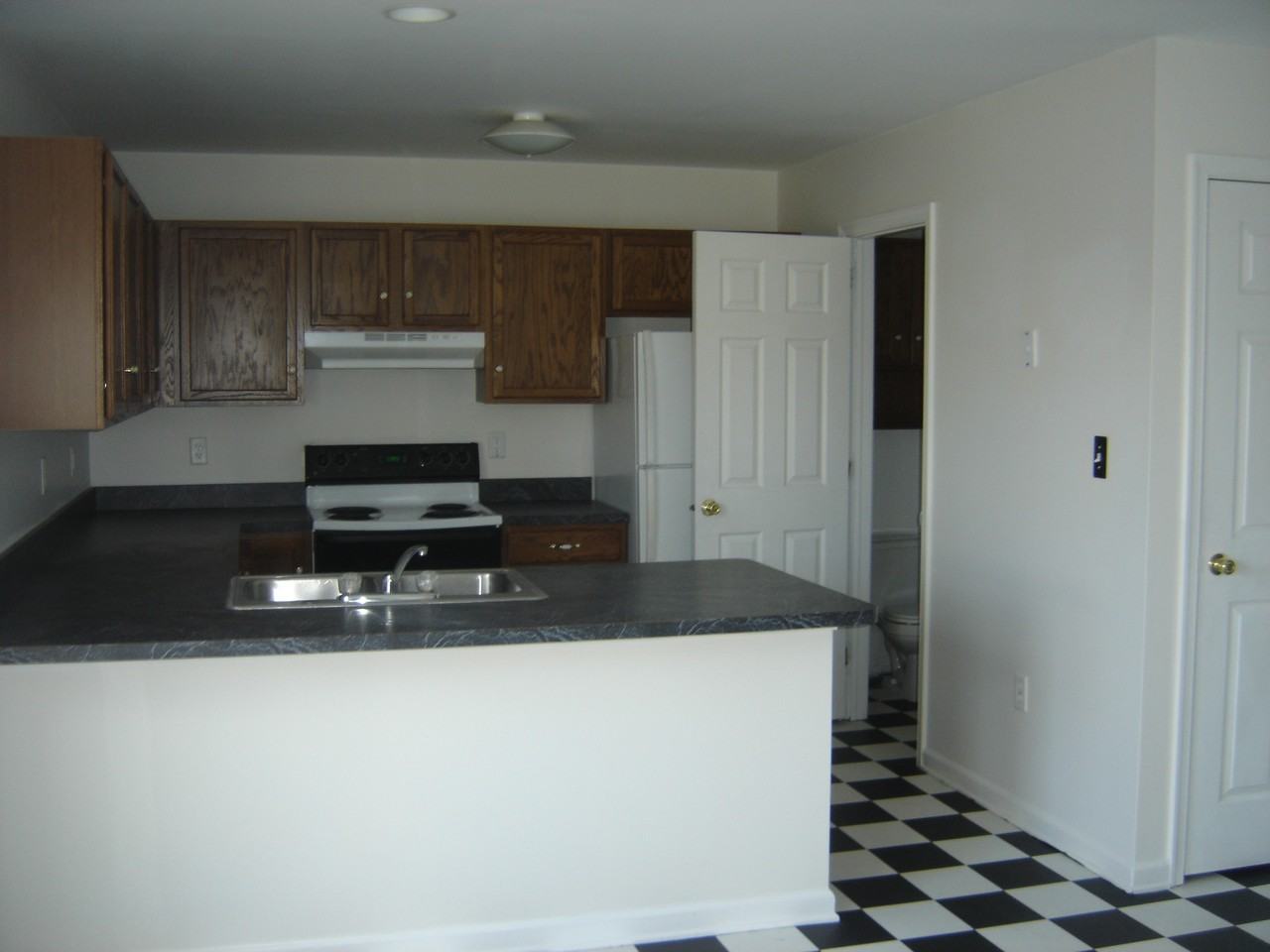 120 Lighthouse Dr - Photo 3 of 9