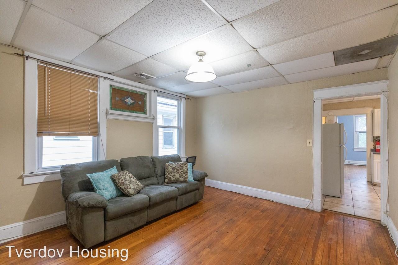 245 Hamilton St - Photo 3 of 12