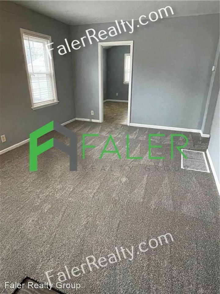 1651 Russet Ave - Photo 2 of 9