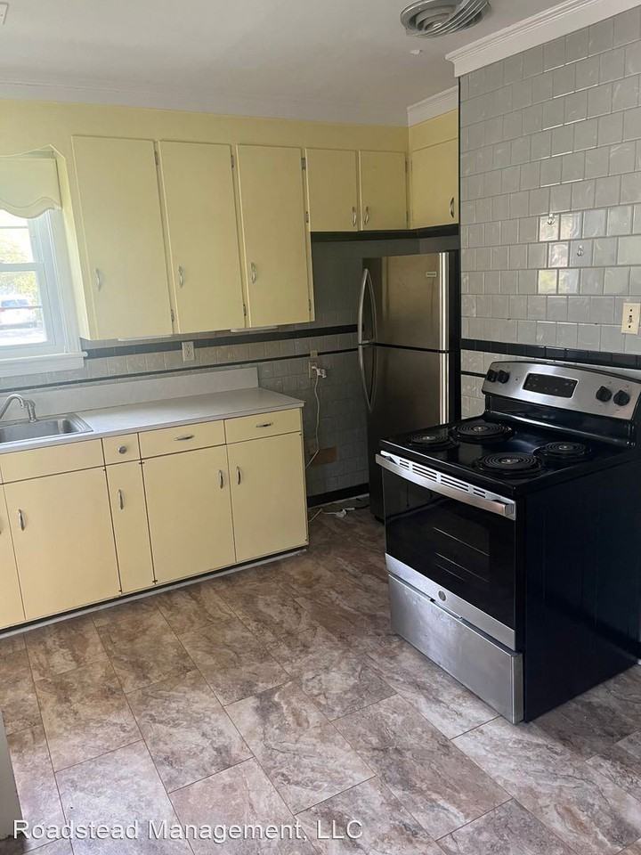 16 Morton Ave - Photo 2 of 14