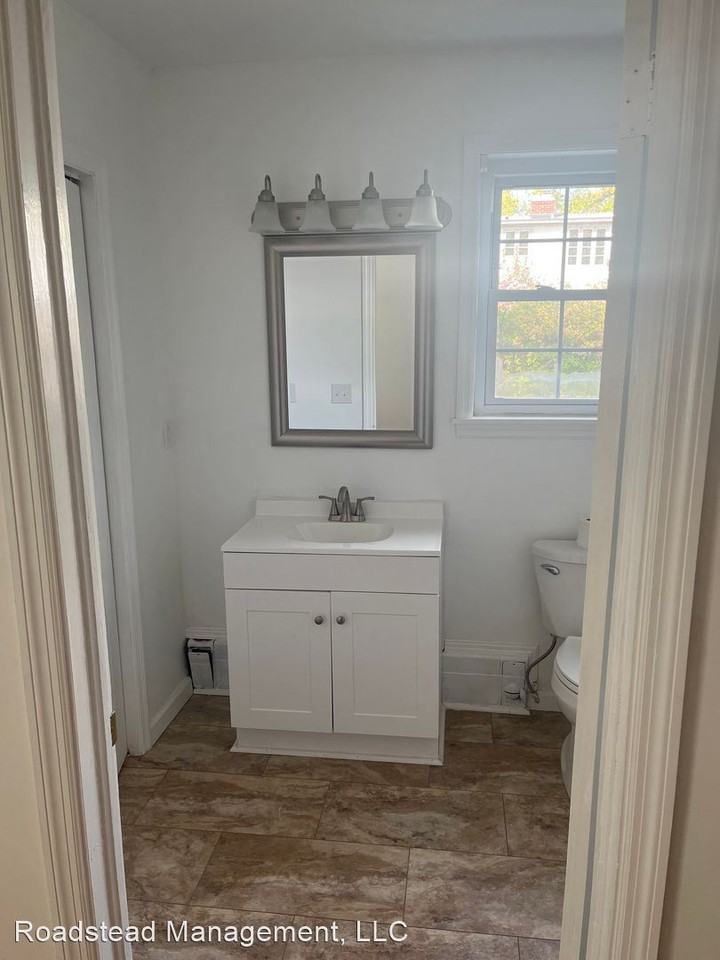 16 Morton Ave - Photo 3 of 14