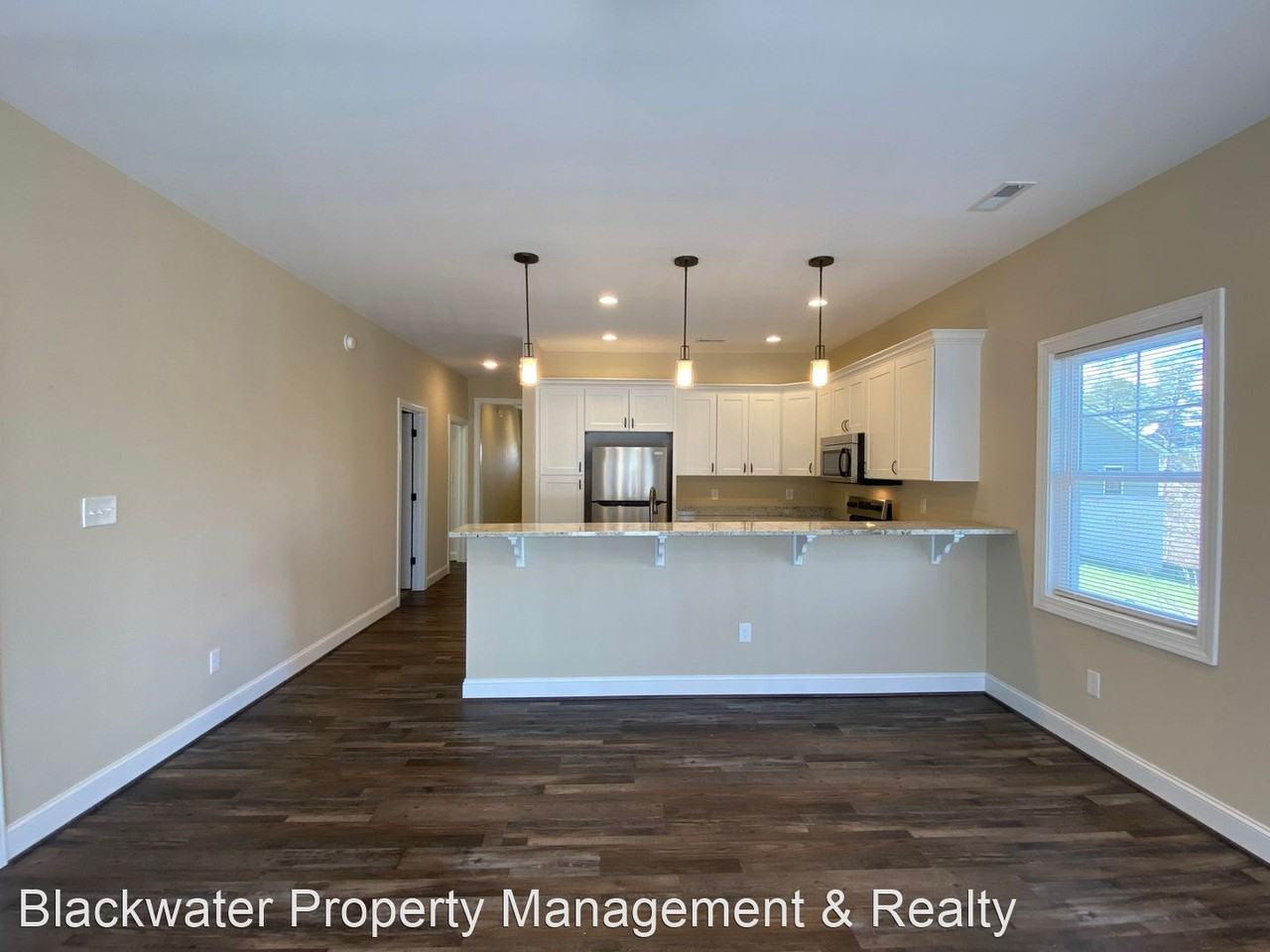 1321 Emerald View Ct - Photo 3 of 31