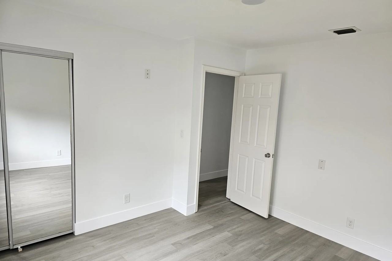 696 Dotterel Rd - Photo 2 of 33