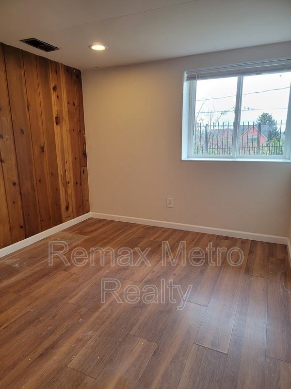 3007 Humes Pl W #B - Photo 6 of 14