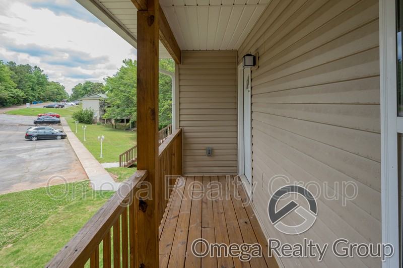 1178 Aquarius Dr - Photo 2 of 16