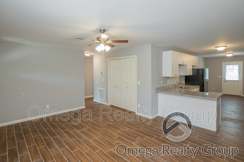 1178 Aquarius Dr - Photo 7 of 18
