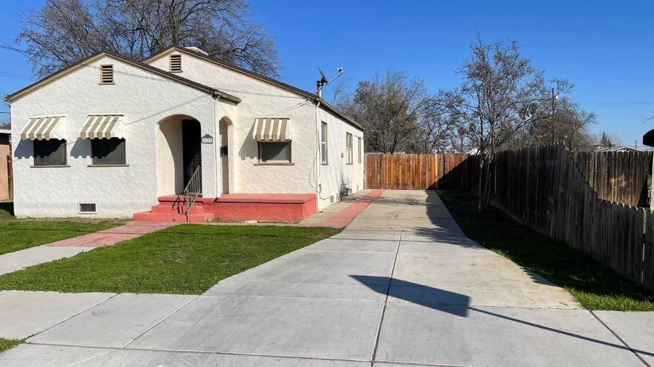 1123 N Harris St, Hanford, CA 93230 2 Bedroom House for 1,300/month Zumper