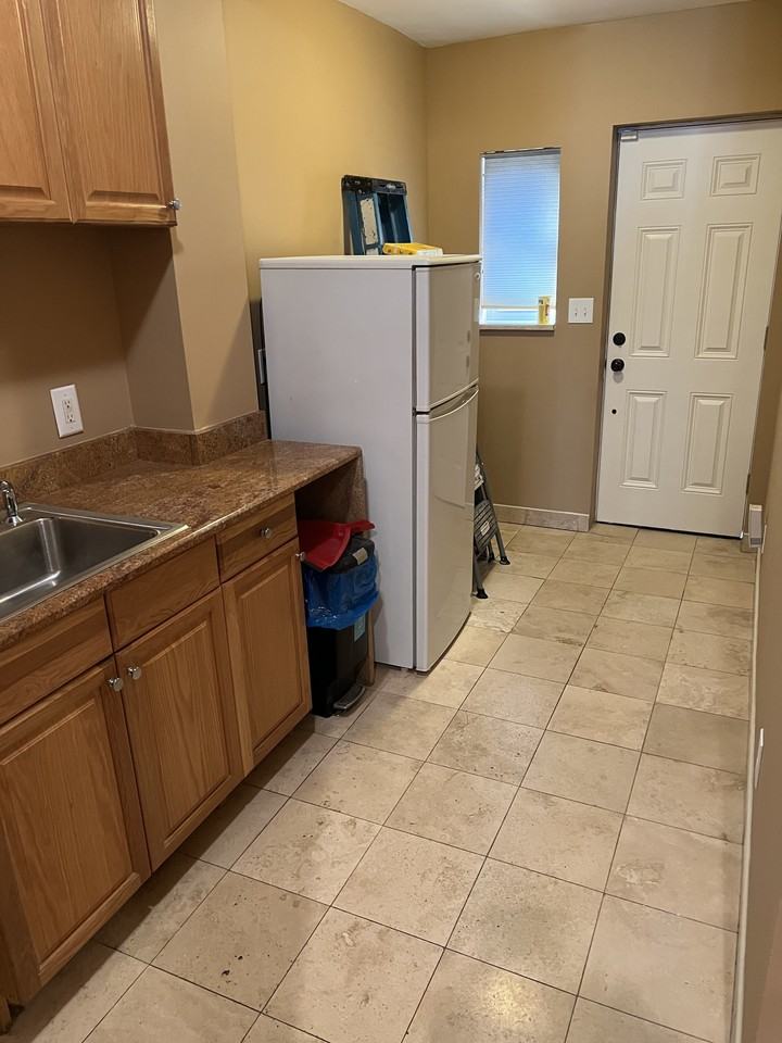 3014 31st Ave #1 - Photo 2 of 6